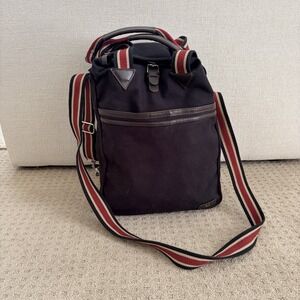 Fred Perry Classic Canvas Mule Rucksack in Faded Black Crossbody Strap